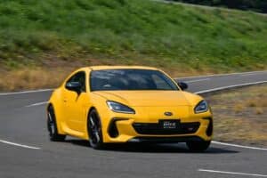 subaru brz yellow 02