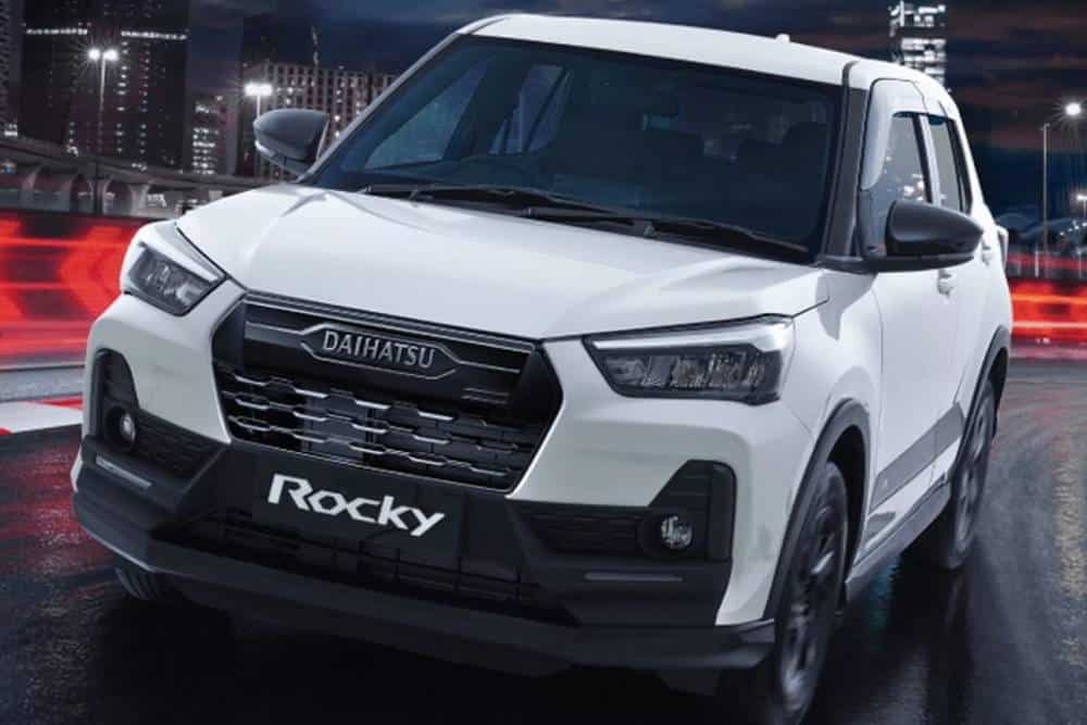 https://cdn.autogreeknews.gr/wp-content/uploads/2025/10/2025-Daihatsu-Rocky-3-2048x1137-1.jpg