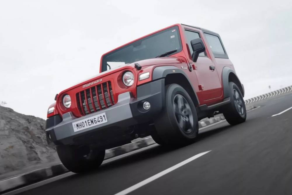 https://cdn.autogreeknews.gr/wp-content/uploads/2025/10/2025-Mahindra-Thar-20-2048x1152-1.jpg