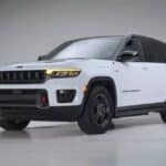 2026-Jeep-Grand-Cherokee-1027-9