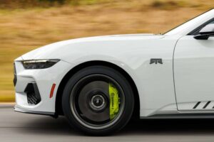 2026-mustang-ecoboost-with-the-rtr-package (6)