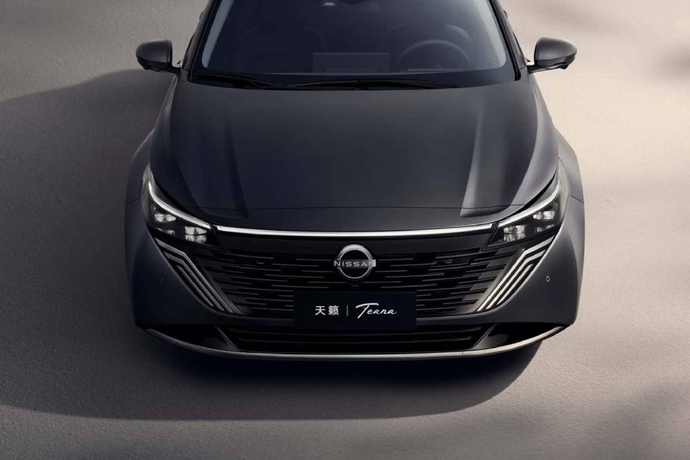 https://cdn.autogreeknews.gr/wp-content/uploads/2025/10/2026-nissan-teana-3.jpg