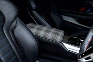 BMW-325iS-Homage-1009-3-2048×1366