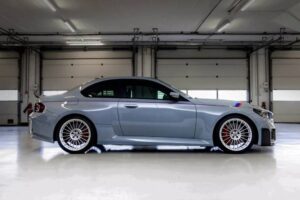 BMW-333i-Homage-1009-13-2048×1094