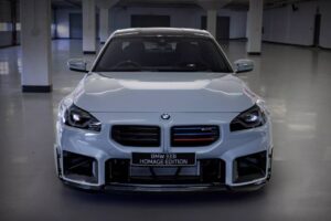 BMW-333i-Homage-1009-5-2048×1366