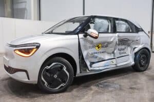 Dongfeng-Box-EuroNCAP-1