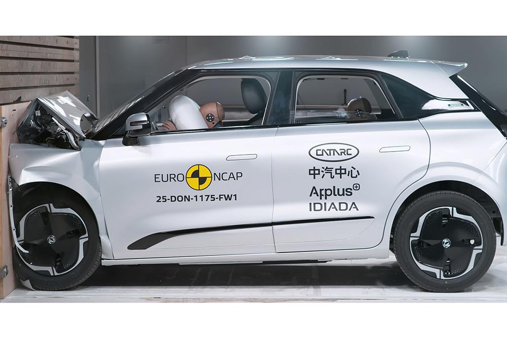 https://cdn.autogreeknews.gr/wp-content/uploads/2025/10/Dongfeng-Box-EuroNCAP-5.jpg