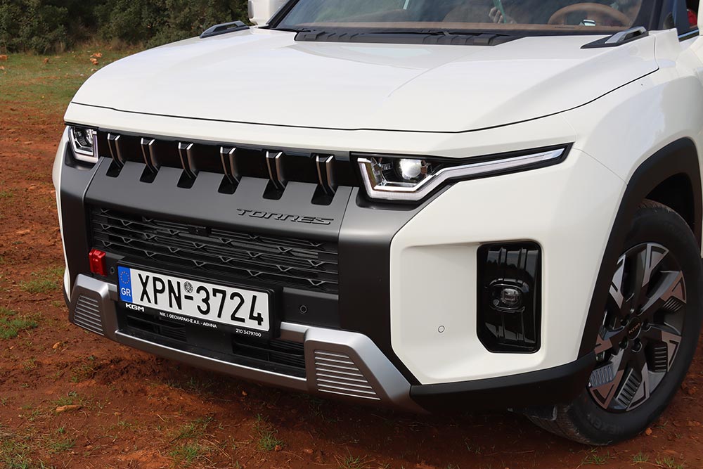 https://cdn.autogreeknews.gr/wp-content/uploads/2025/10/KGM-Torres-Hybrid-10.jpg