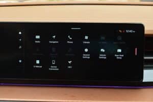 KGM Torres Hybrid (26)