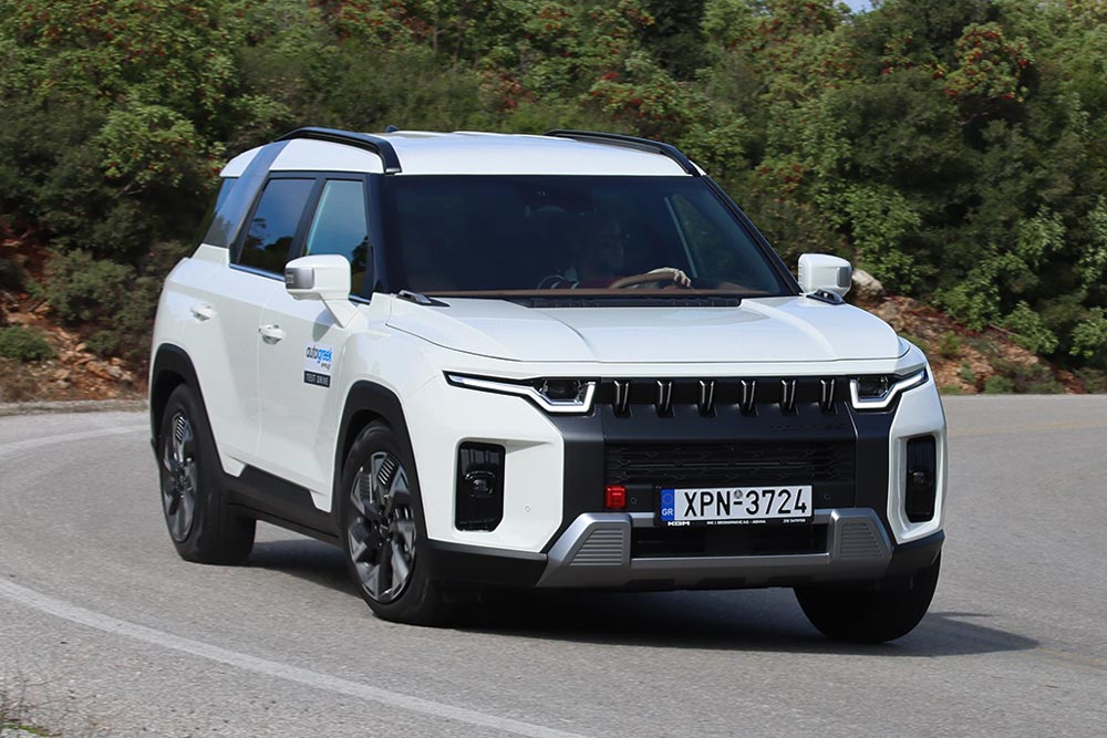 https://cdn.autogreeknews.gr/wp-content/uploads/2025/10/KGM-Torres-Hybrid-5.jpg