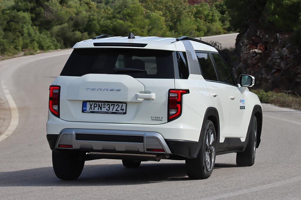 https://cdn.autogreeknews.gr/wp-content/uploads/2025/10/KGM-Torres-Hybrid-8.jpg