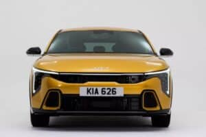 Kia-K4-hatch-00002-2048×1365