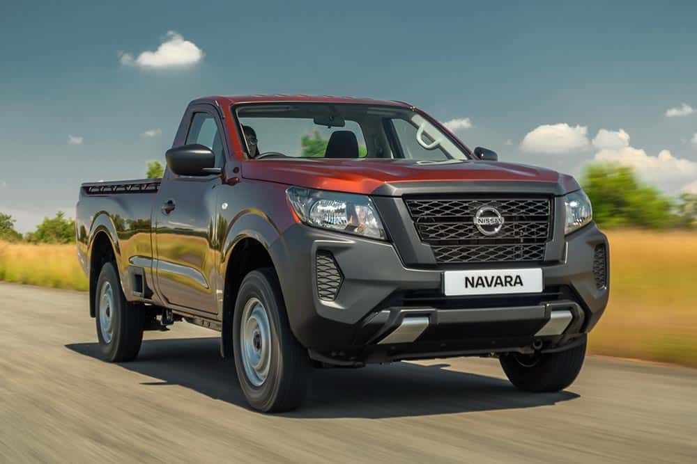 https://cdn.autogreeknews.gr/wp-content/uploads/2025/10/Nissan-Navara-2021-207-source.jpg
