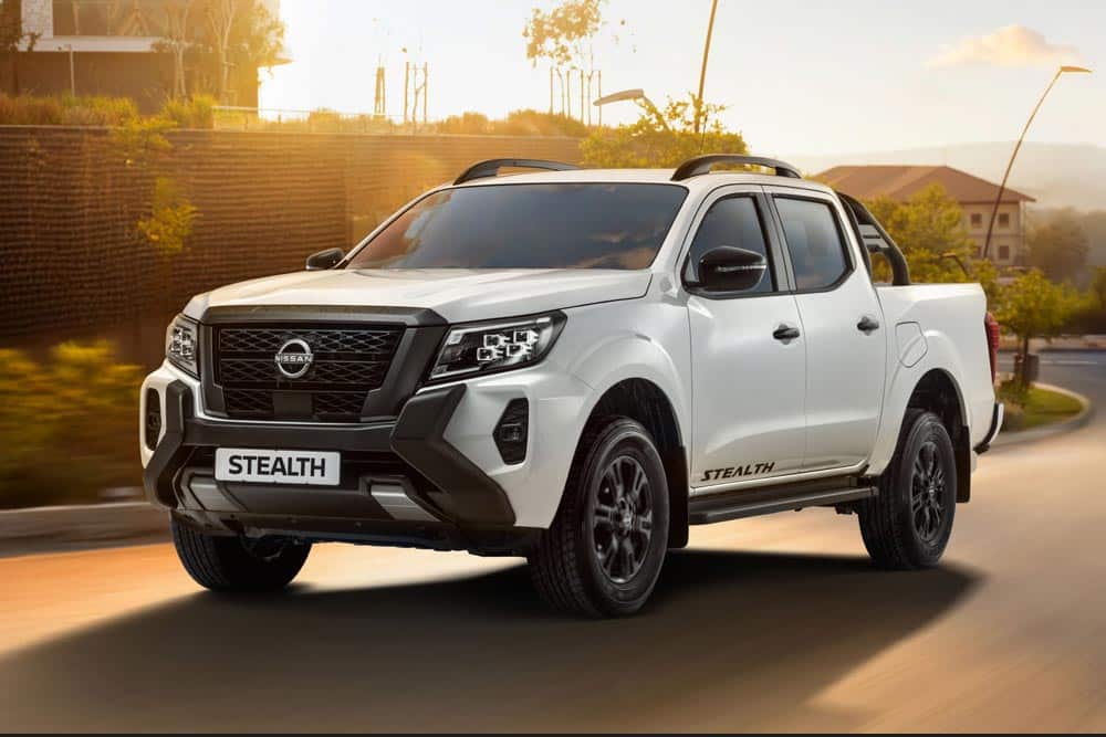 https://cdn.autogreeknews.gr/wp-content/uploads/2025/10/Nissan-Navara-south-africa-1.jpg