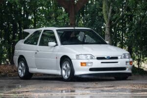 Λαμπερό Ford Escort Cosworth «του γάλακτος»