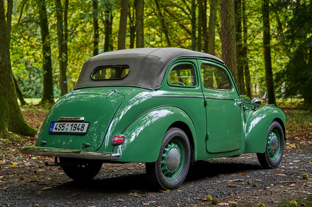 https://cdn.autogreeknews.gr/wp-content/uploads/2025/10/Skoda-Tudor-2.jpg