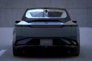 TOYOTA_COROLLA_CONCEPT_005-2048×1366