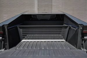 Tesla-Cybertruck-CarsBids-00016-2048×1364