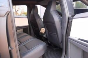 Tesla-Cybertruck-CarsBids-00029-2048×1364