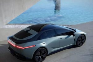 Toyota-Corolla-Concept-Japan-Mobility-Show-9-2048x