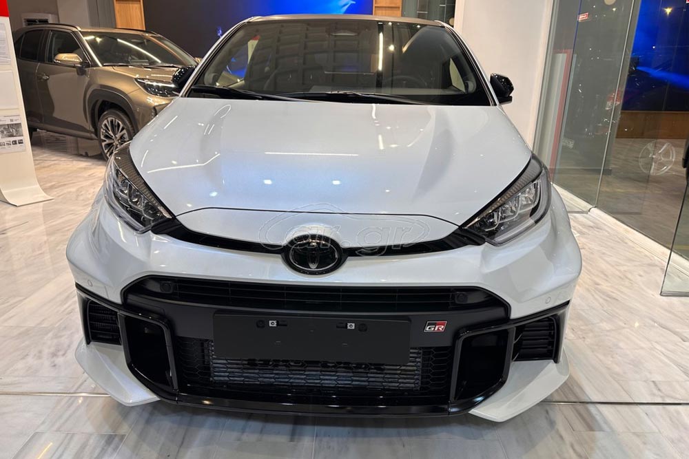 https://cdn.autogreeknews.gr/wp-content/uploads/2025/10/Toyota-GR-Yaris-2025-3.jpg