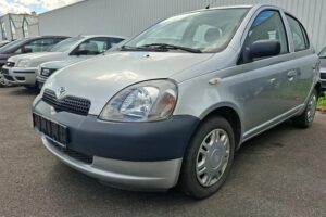 Toyota-Yaris-2001
