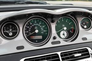 man-refuses-to-sell-23-year-old-bimmer-for-156000_ (10)