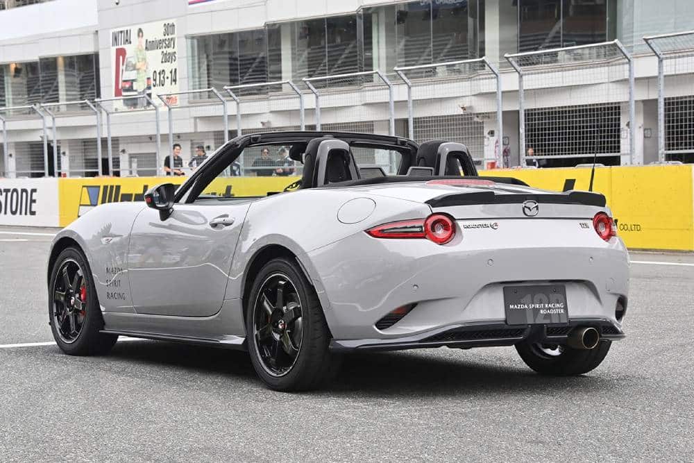 https://cdn.autogreeknews.gr/wp-content/uploads/2025/10/mazda-mx-5-spirit-racing-06.jpg