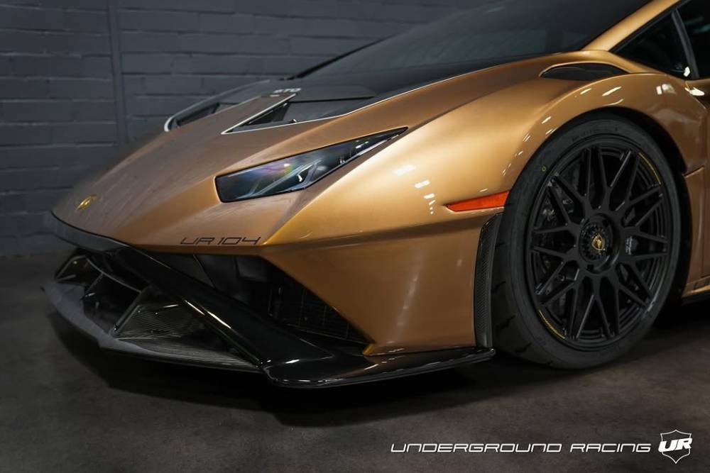 https://cdn.autogreeknews.gr/wp-content/uploads/2025/10/this-lamborghini-huracan-sto-laughs-in-the-face-of-4.jpg