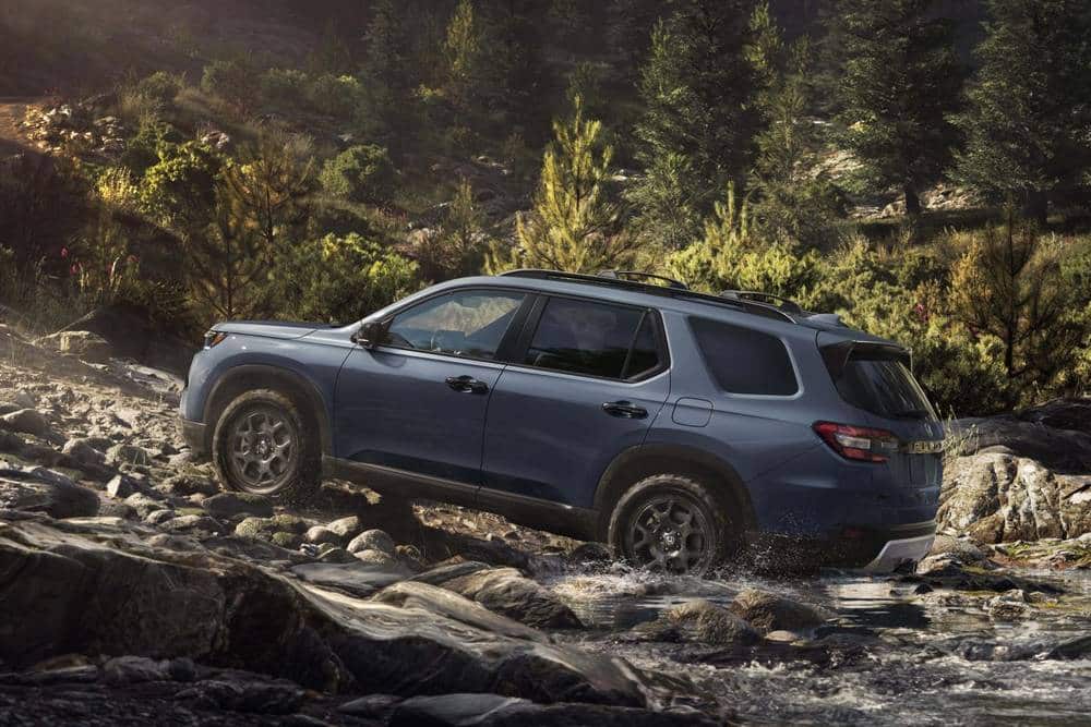 https://cdn.autogreeknews.gr/wp-content/uploads/2025/11/02-2026-Honda-Pilot-TrailSport-1.jpg
