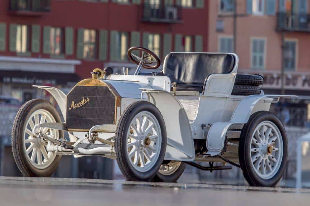 https://cdn.autogreeknews.gr/wp-content/uploads/2025/11/1900-mercedes-35hp-9.jpg