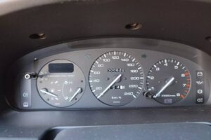 1990-Mazda-323F-19-2048×1536-1