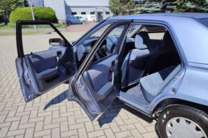 1990-Mazda-323F-9-2048×1536-1