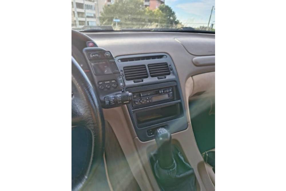 https://cdn.autogreeknews.gr/wp-content/uploads/2025/11/1996-nissan-300zx-6908a3cd3560f.jpg