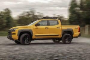 2025-Mitsubishi-Triton-Savana-10-2048×1365