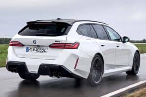 2025-bmw-m5-touring
