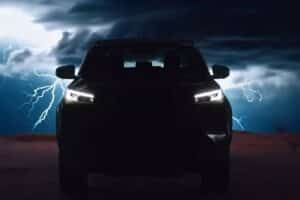 Έρχεται σαν θύελλα το νέο Toyota Hilux (+video)