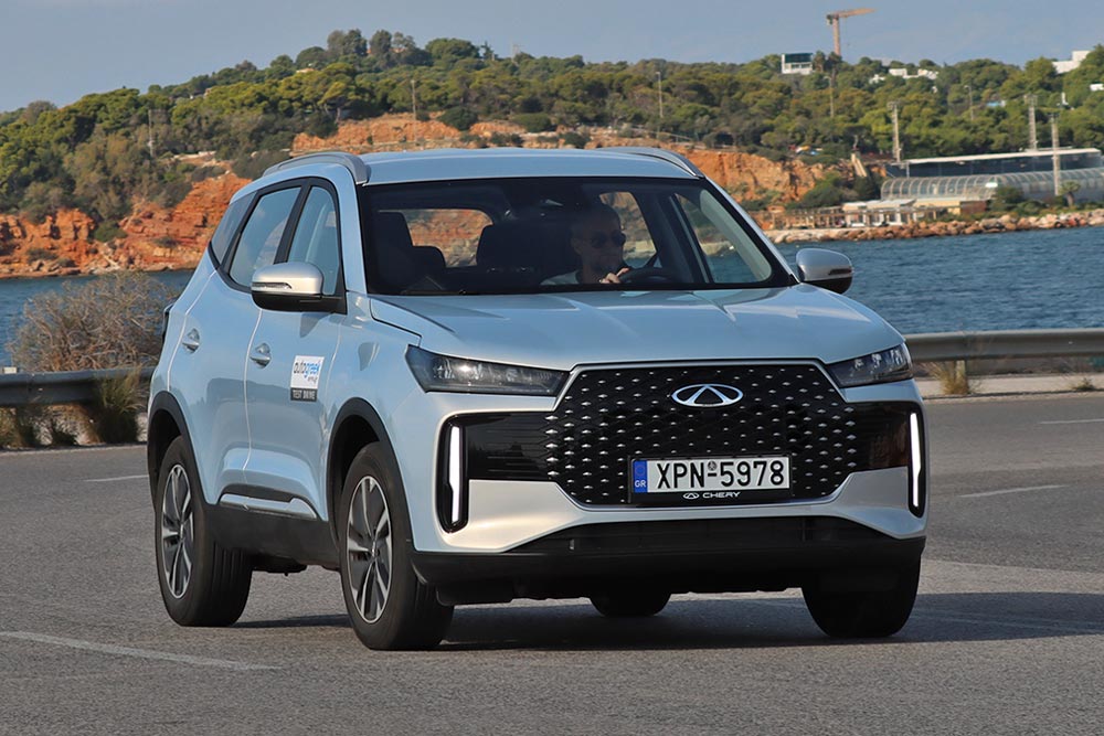 https://cdn.autogreeknews.gr/wp-content/uploads/2025/11/Chery-Tiggo-4-1.5-Hybrid-204-PS-13.jpg