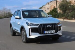 Chery Tiggo 4 1.5 Hybrid 204 PS (6)