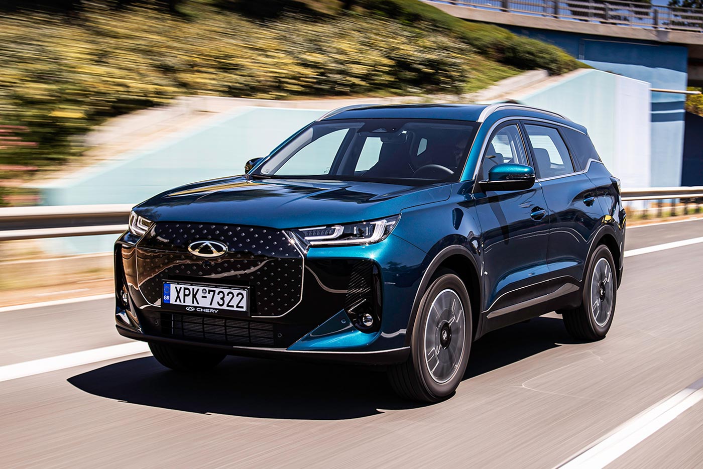 https://cdn.autogreeknews.gr/wp-content/uploads/2025/11/Chery-Tiggo-7-PHEV-1.jpg