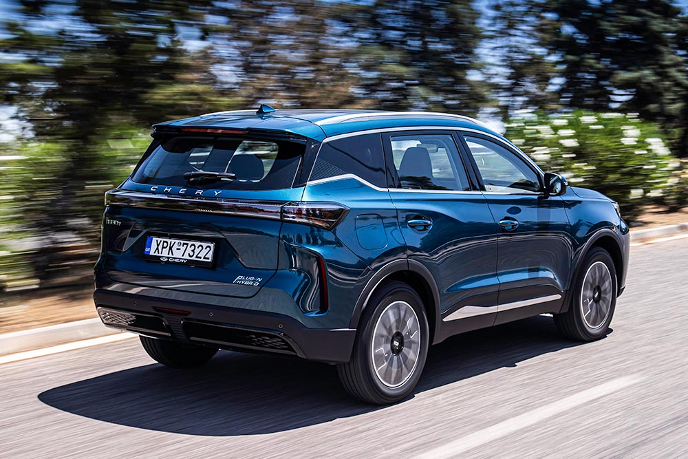 https://cdn.autogreeknews.gr/wp-content/uploads/2025/11/Chery-Tiggo-7-PHEV-10.jpg