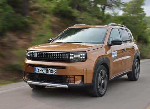 Αγάπη μόνο το Fiat Grande Panda Hybrid και σε τιμή