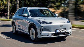 Μείον 8.000 ευρώ προσφέρεται το Geely EX5