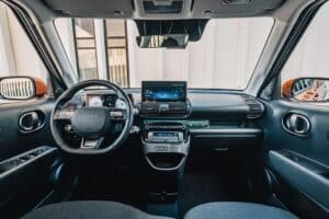 Hyundai_Inster-interior-(1)
