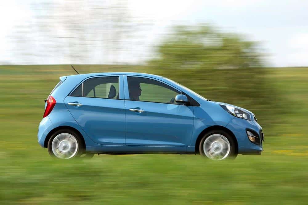 https://cdn.autogreeknews.gr/wp-content/uploads/2025/11/Kia-Picanto-2012-1.jpg