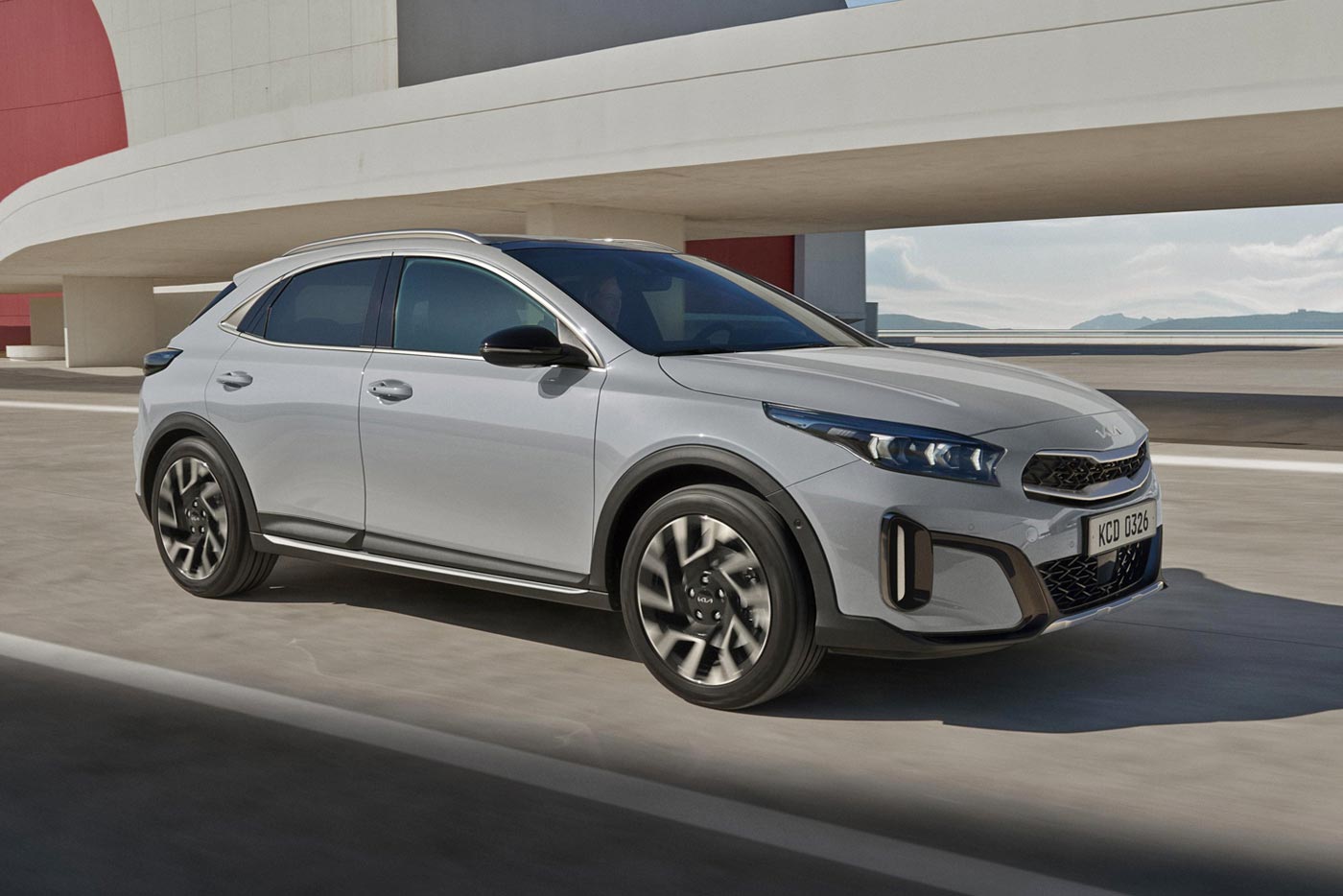 https://cdn.autogreeknews.gr/wp-content/uploads/2025/11/Kia-XCeed-MY26.jpg