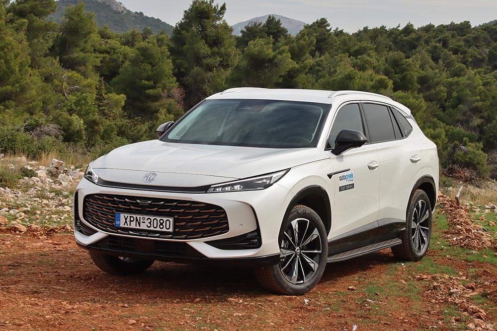 https://cdn.autogreeknews.gr/wp-content/uploads/2025/11/MG-HS-PHEV-10.jpg