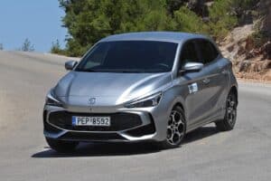 MG3-Hybrid+-strofi