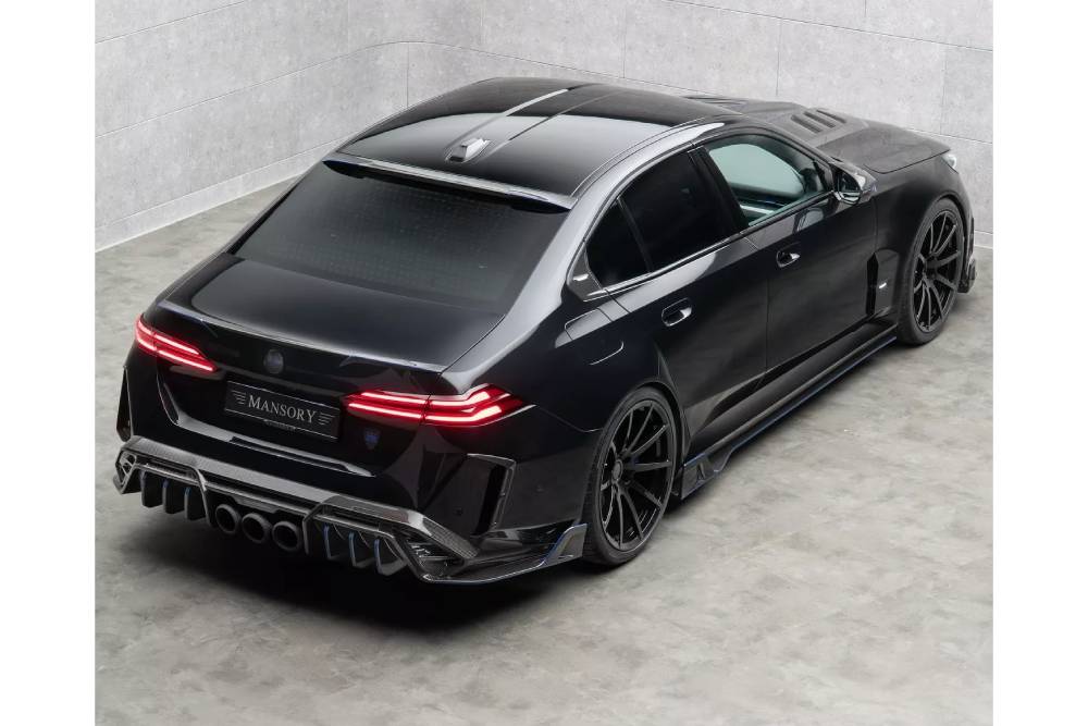 https://cdn.autogreeknews.gr/wp-content/uploads/2025/11/Mansory-BMW-G90-M5-8.jpg