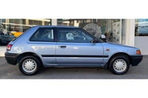 Mazda 323 1990 (2)
